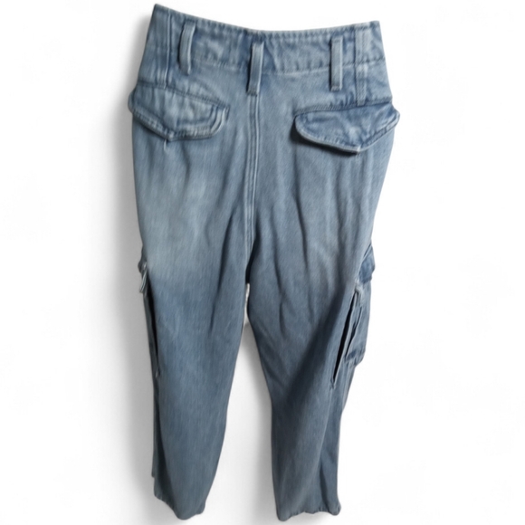Lucky Brand Liquid Denim Luxe Cargo Jeans Relaxed Light Wash Sz 12/31 - Picture 8 of 8